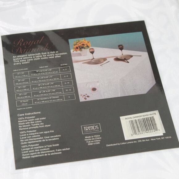 Trends Collection Royal Damask Tablecloth Oblong White Shimmer 60 in X 84 in - Picture 4 of 11